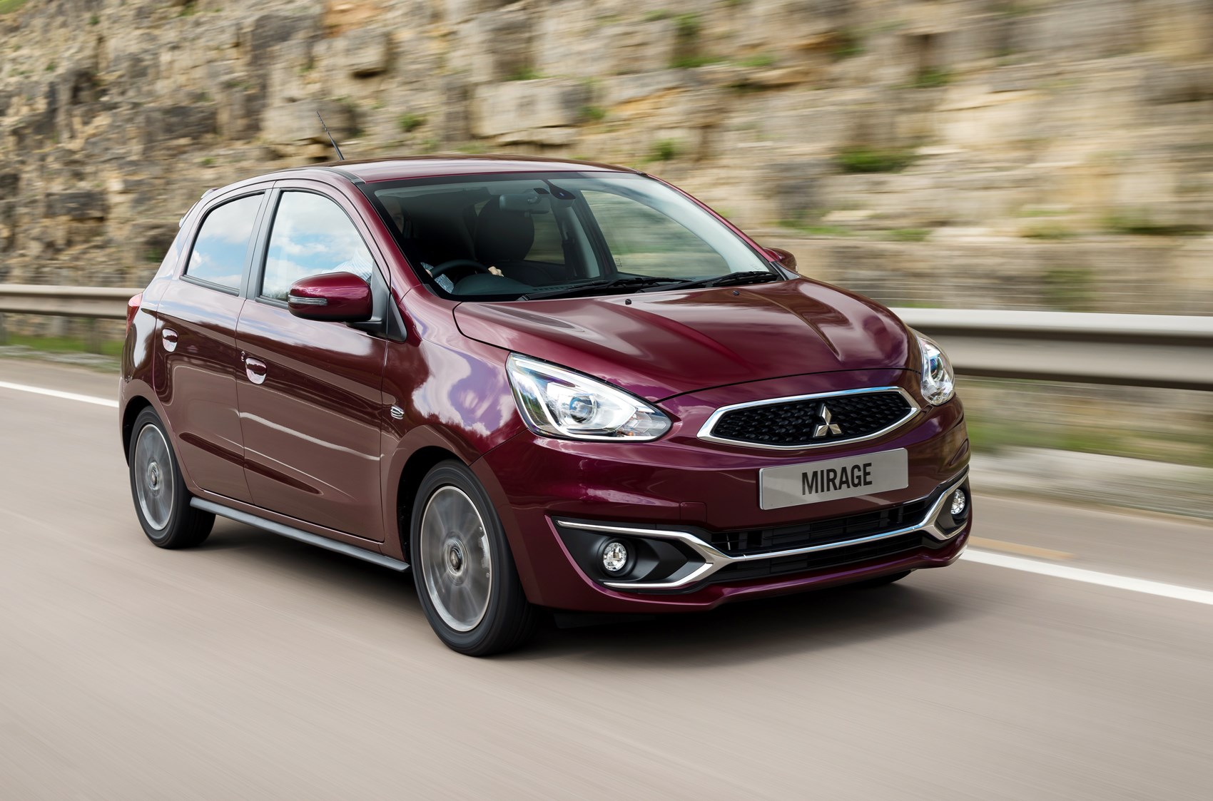 Mitsubishi Mirage Juro Mitsubishi Relaunches And Renames Mirage City