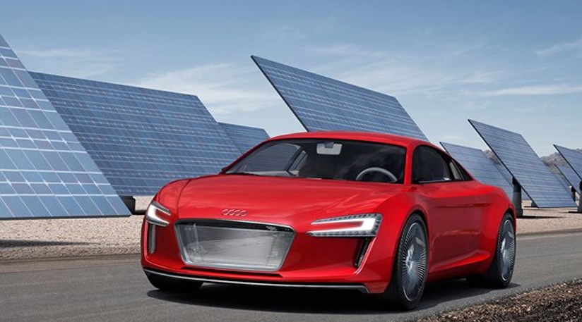 VW 1L and electric Audi R8 (2009) leak early
